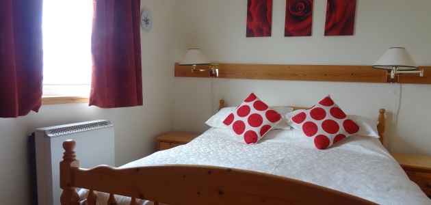 Bedroom - Gilbraes Chalets